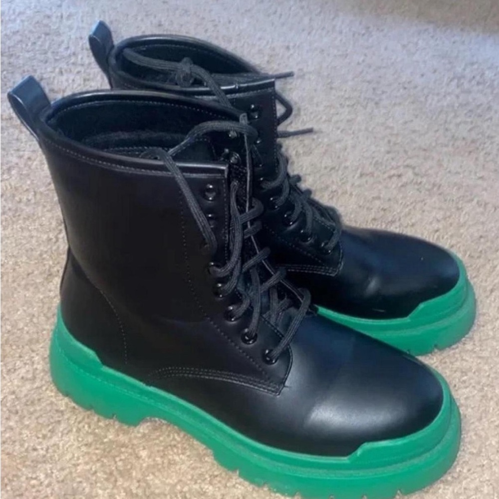 Fashion Nova Black and Green Ankle Boots